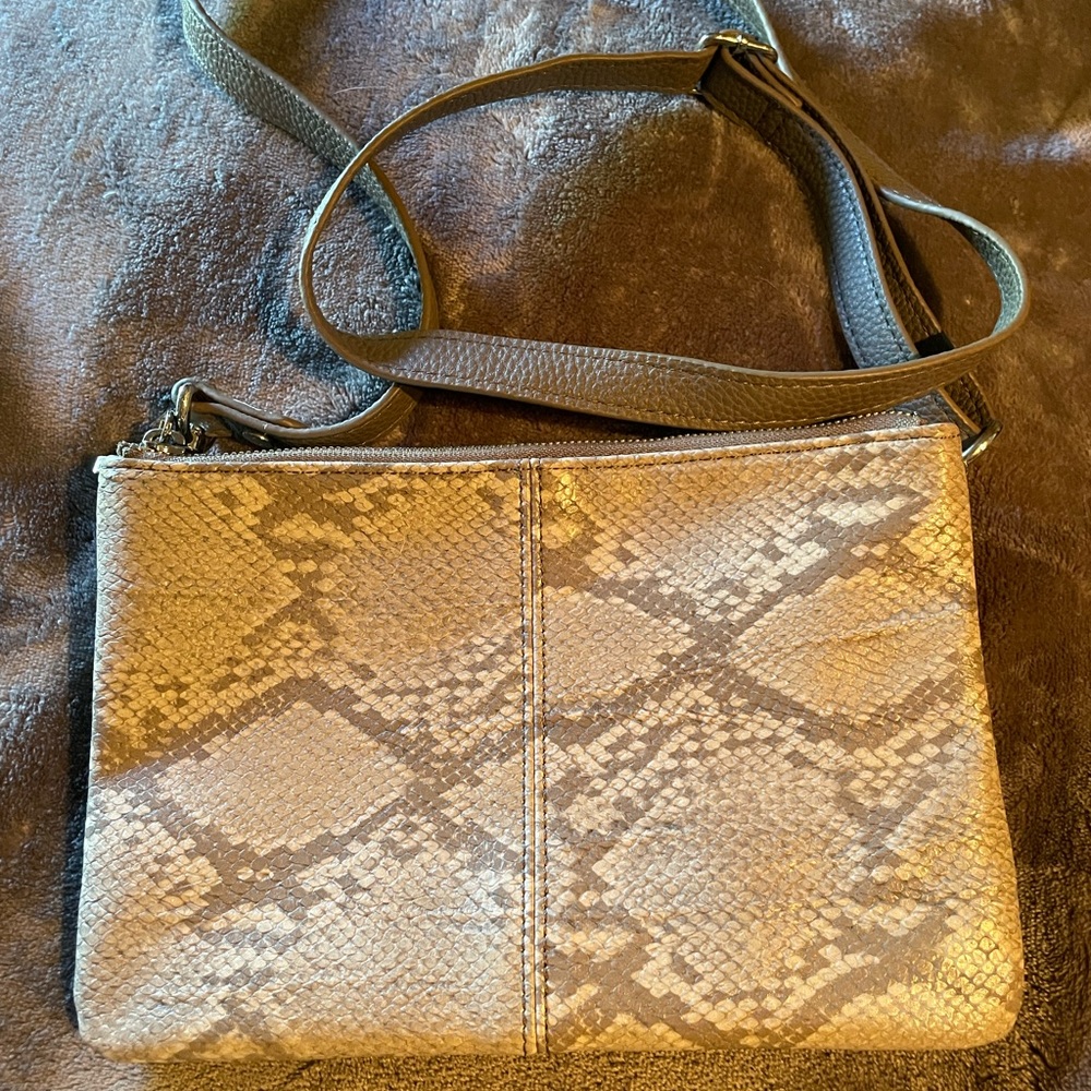 Jewell by Thirty-one small crossbody bag